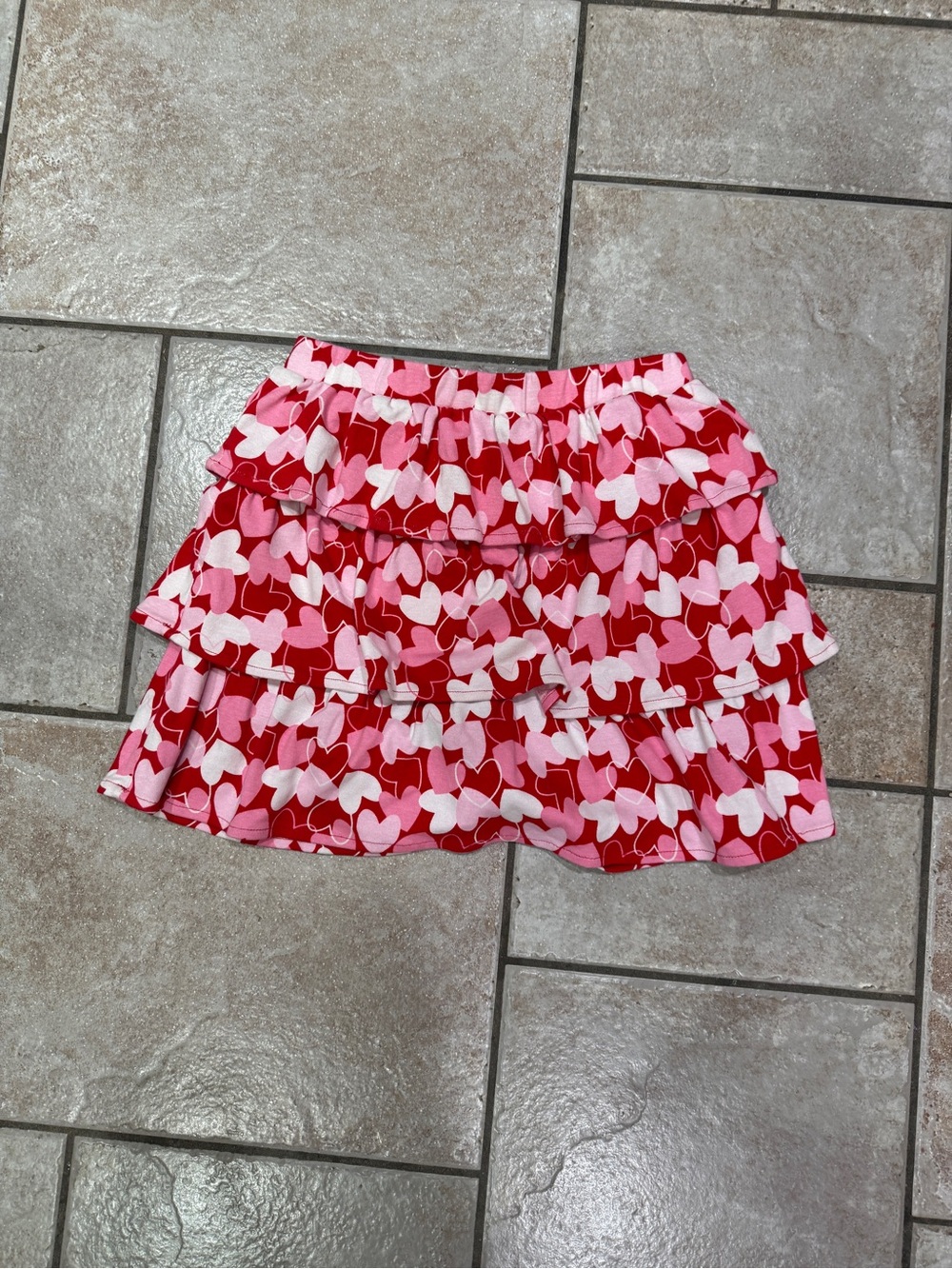 Size 12 girls Gymboree heart skirt. Valentines skirt.